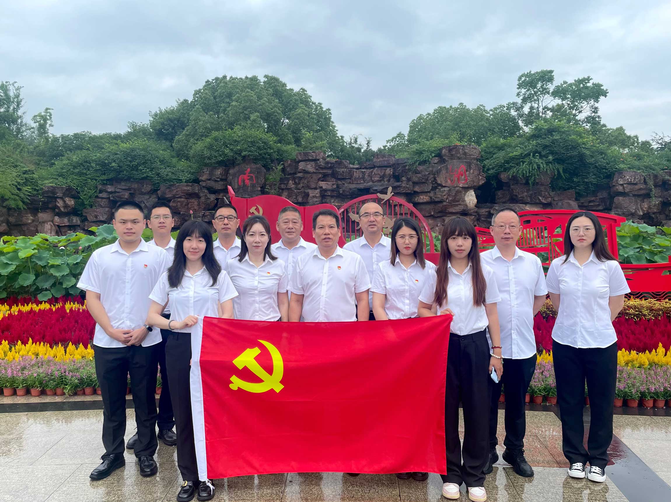 南湖（网站上传）.jpg